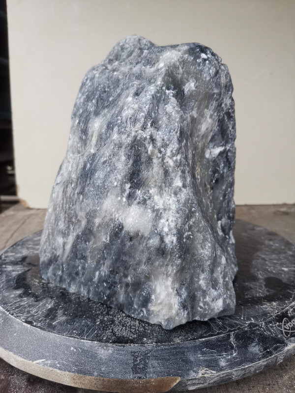 Speckstein; Einzelstck; aus China; schwarz-wei; 11,870 kg