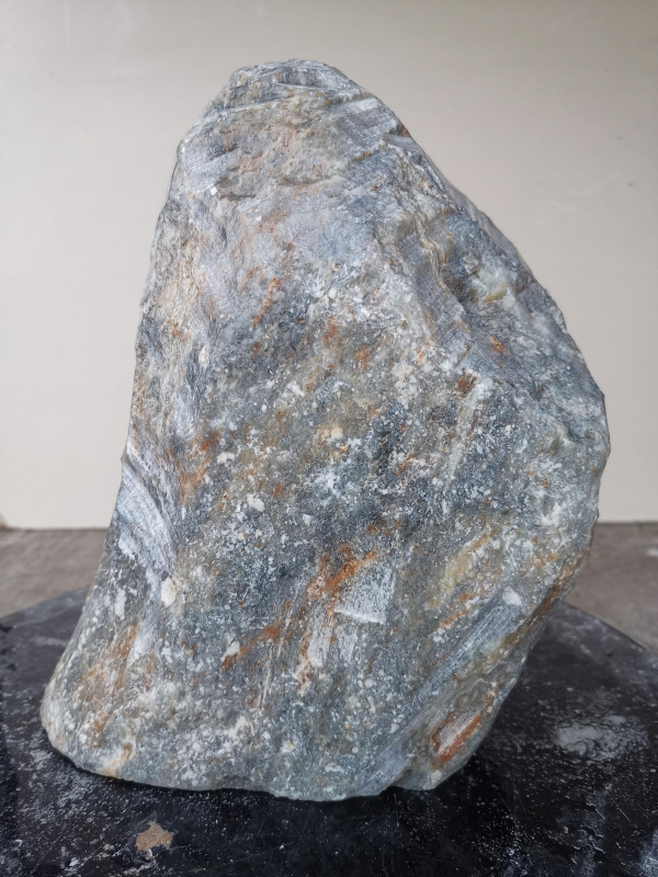 Speckstein; Einzelstck; aus Brasilien; dunkler Farb-Mix; 4,180 kg