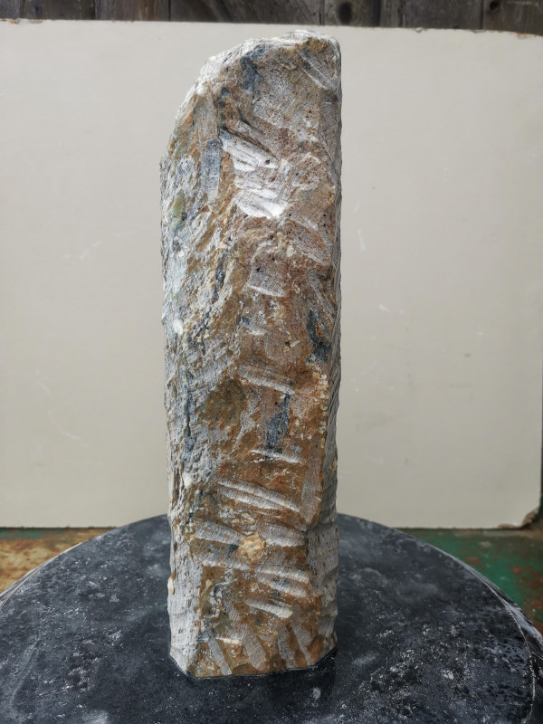 Speckstein; fast Rechteck S�ule; Einzelst�ck; aus Indien; gr�n braun Mix; 5,370 kg