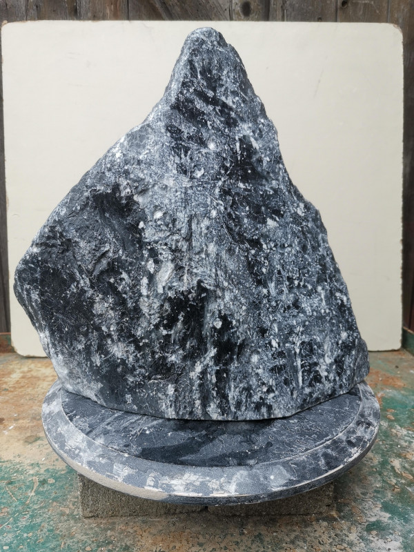 Speckstein; Einzelst�ck; aus China; schwarz; 17.990 kg