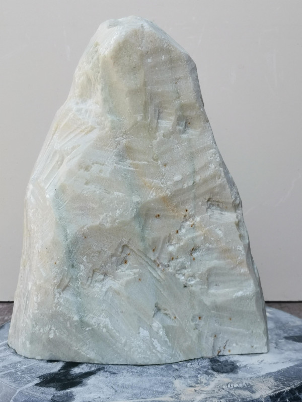 Speckstein; Einzelst�ck; aus China; beige, tlw. Streifen; 8,470 kg