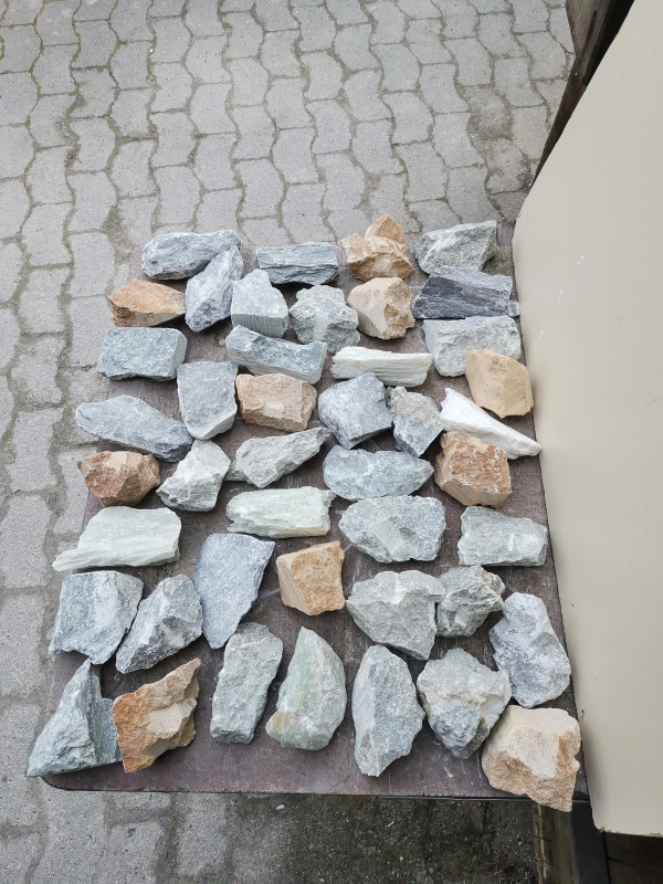 Speckstein; Einzelsortiment; 300-400g; 44 Steine; 15,160 kg