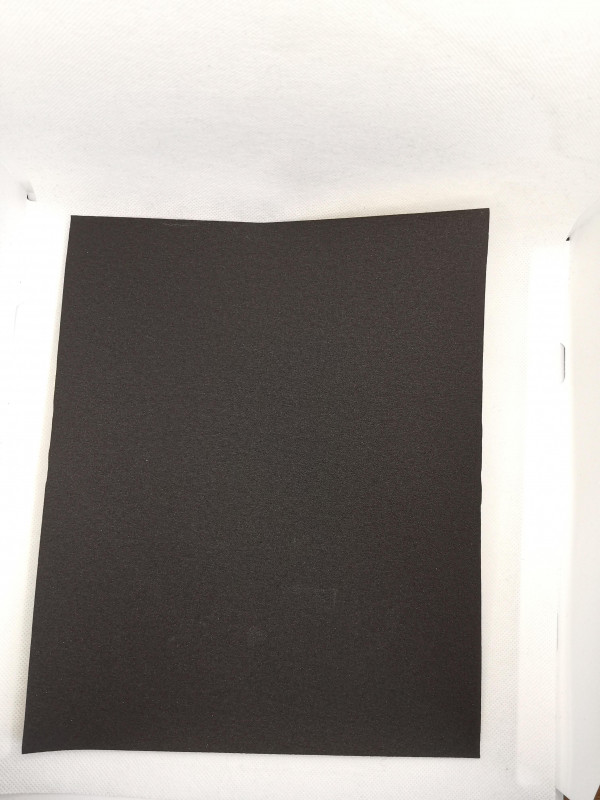 Nassschleifpapier; 3 B�gen; verschiedene K�rnungen; 400; 800; 1200
