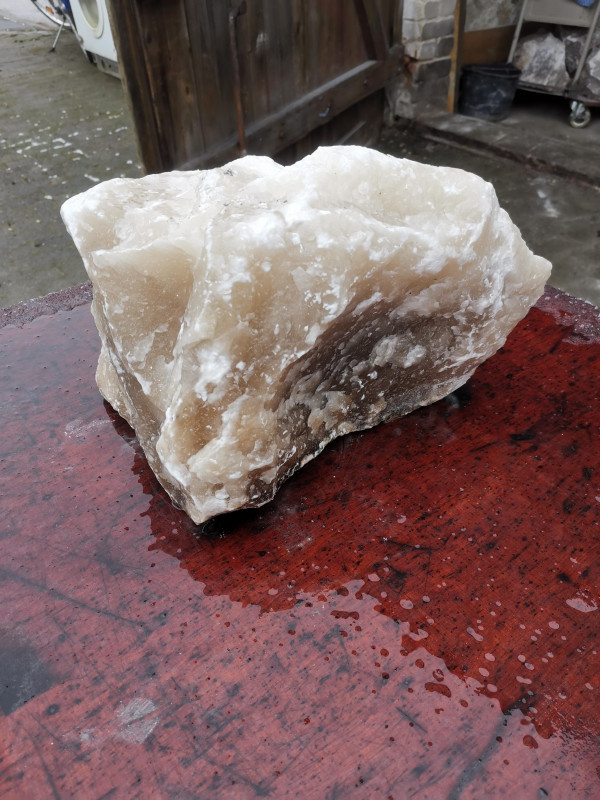 Alabaster; Creme; Einzelstck; 9.210 kg