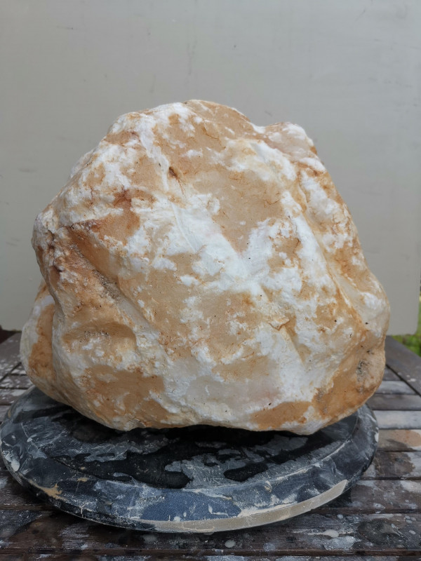 Alabaster; Einzelstck; transparent; ganze Knolle; wenig Maserung; 23.480 kg