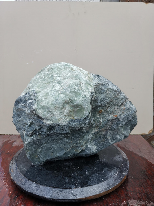 Speckstein; Einzelstück; Indien; schwarz-türkis; 15.470 kg