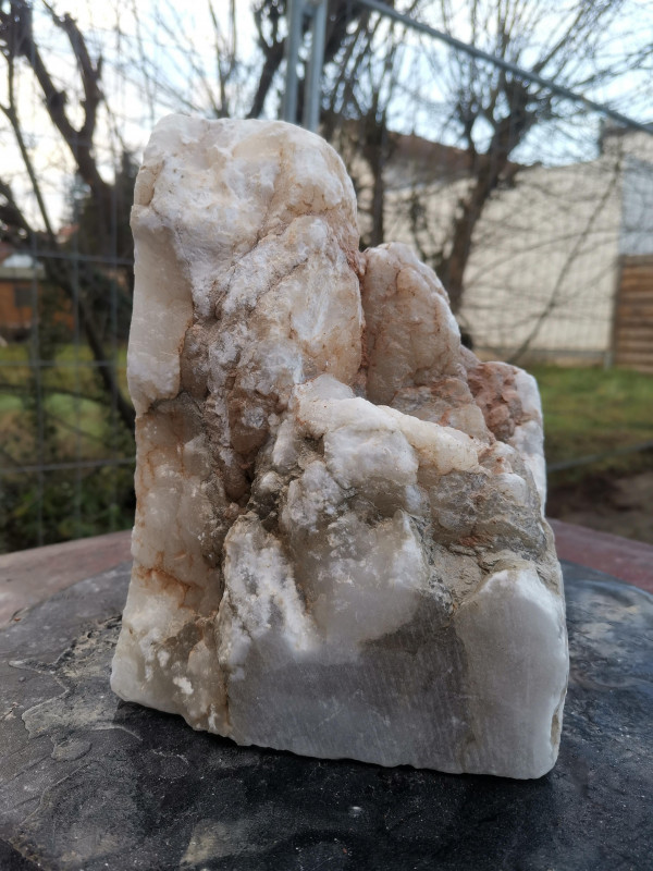 Alabaster; Einzelstck; transparent- wei mit Maserung; geschrumpft; 5.900 kg