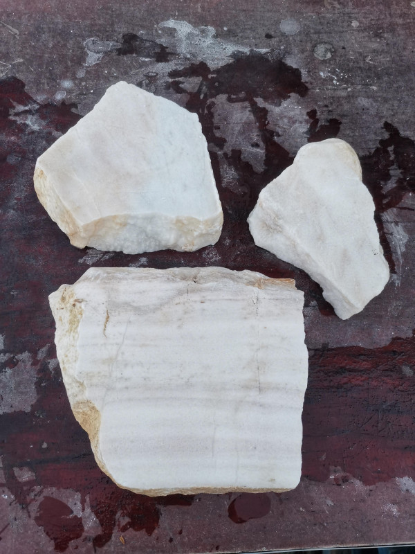 Alabaster; Einzelstcke; 3 Scheiben; aus Italien und Spanien; Ges. 5.300 kg