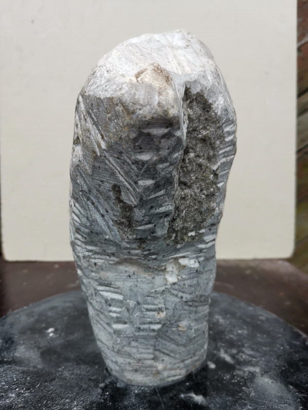 Speckstein; Einzelstck; Brasilien; grn mit Punkten; lustige Form; 5,800 kg
