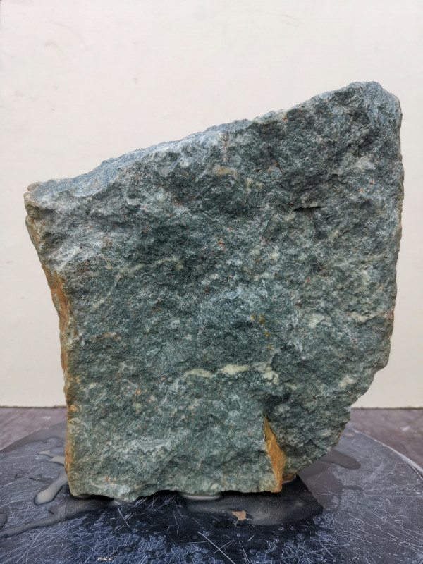 Serpentin; Einzelstck; aus Simbabwe; opal grn; 10,730 kg