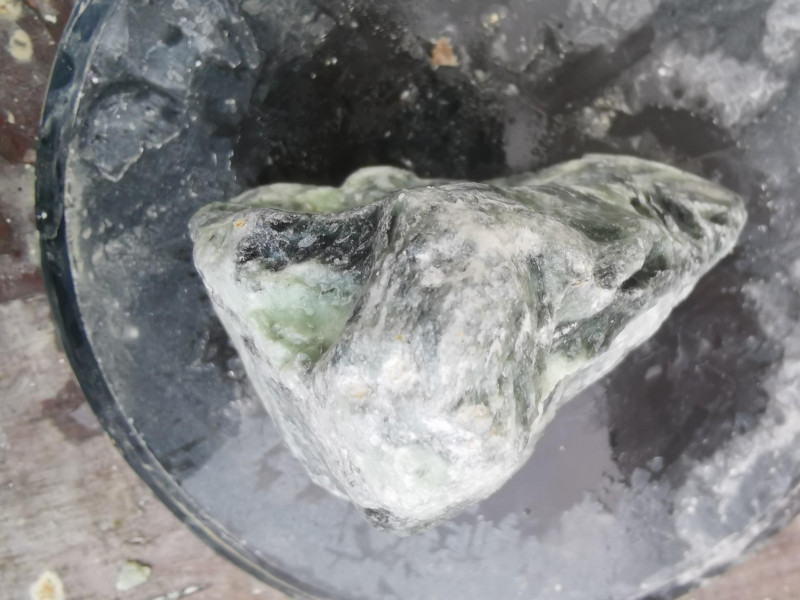Speckstein; Einzelstck; Indien; dunkelgrn-trkis 2,870 kg