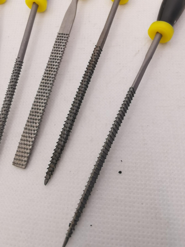 Raspelset; 6 tlg.: 140 x 3 mm; Kunststoffgriff; Einstecktasche