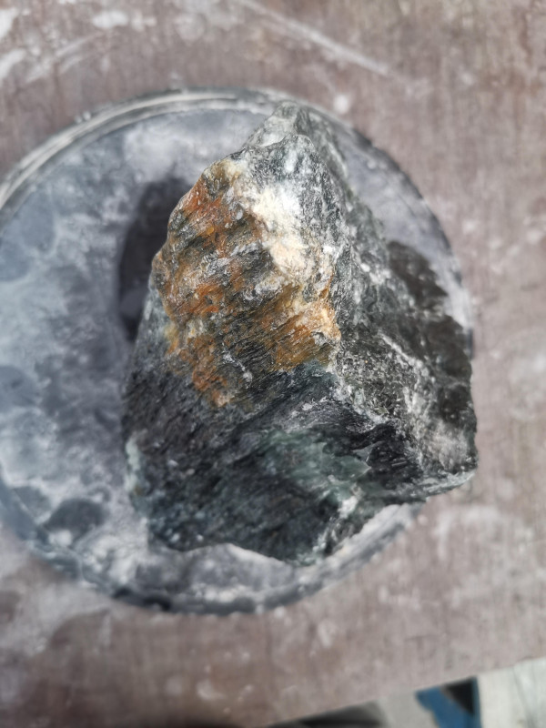 Speckstein Einzelstck aus Indien trkis - schwarz 8.080 kg