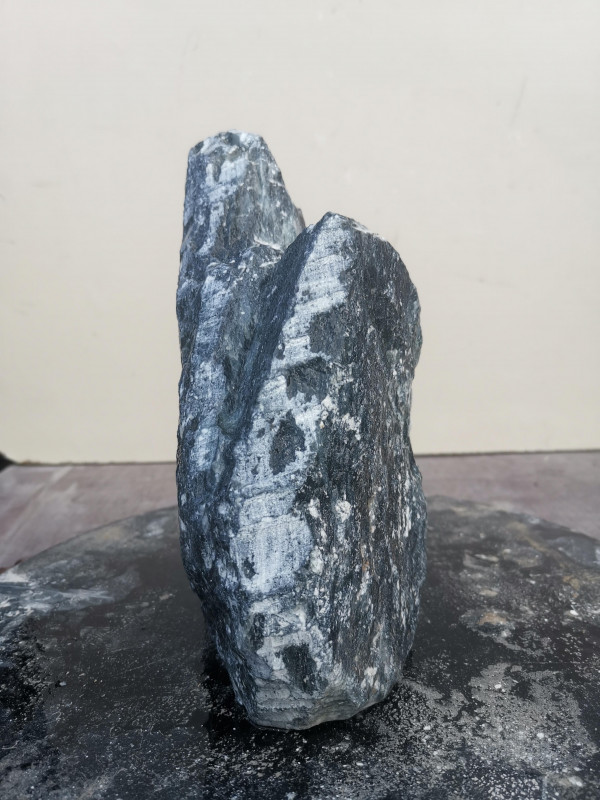Speckstein; Einzelstck; Indien; dunkelgrn; 3,730 kg