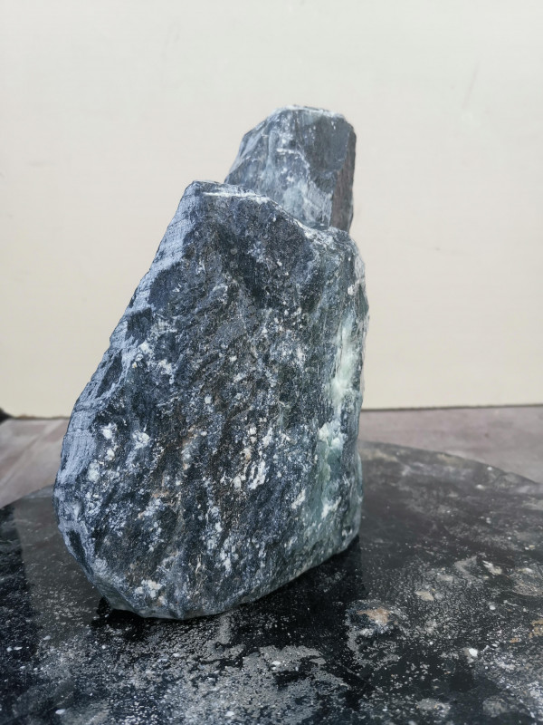 Speckstein; Einzelstck; Indien; dunkelgrn; 3,730 kg