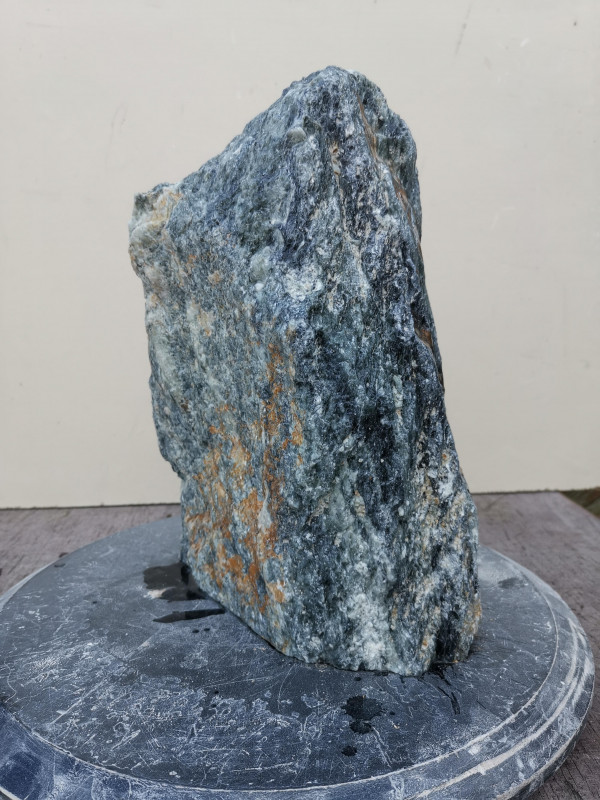 Speckstein; Einzelstck; Indien; schwarz-mit trkis-hell; 9,500 kg