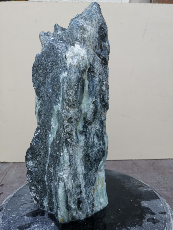 Speckstein; Einzelstck; Indien; schwarz; trkis; 9,850 kg