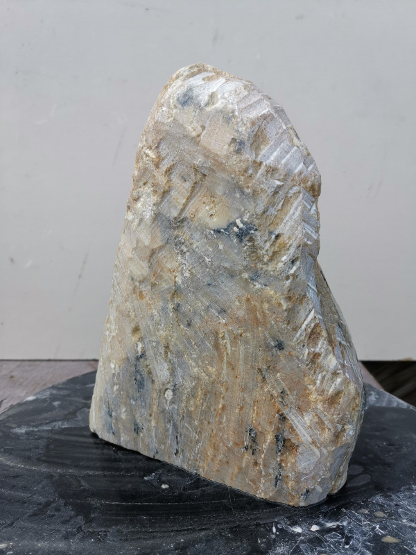 Speckstein; Einzelstck; aus Indien; gelb-grn-schwarz; 6,850 kg