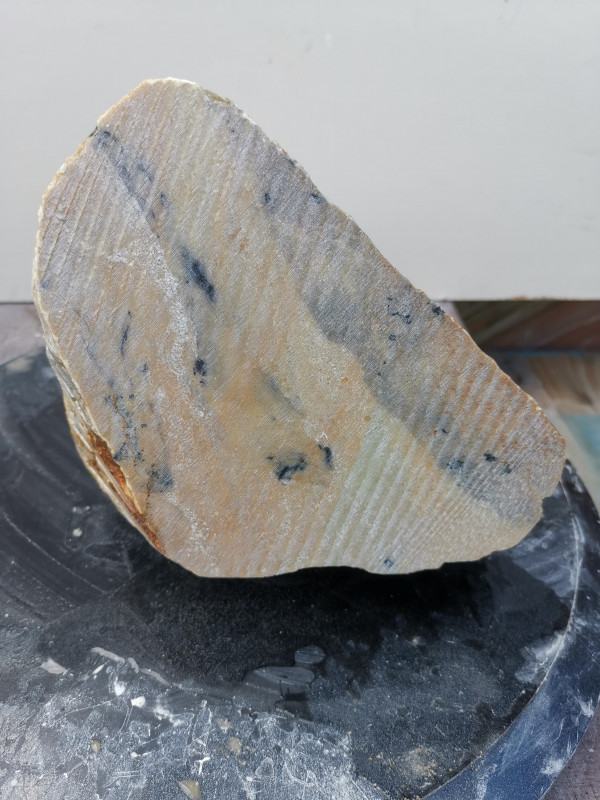 Speckstein; Einzelstck; aus Indien; gelb-grn-schwarz; 6,850 kg