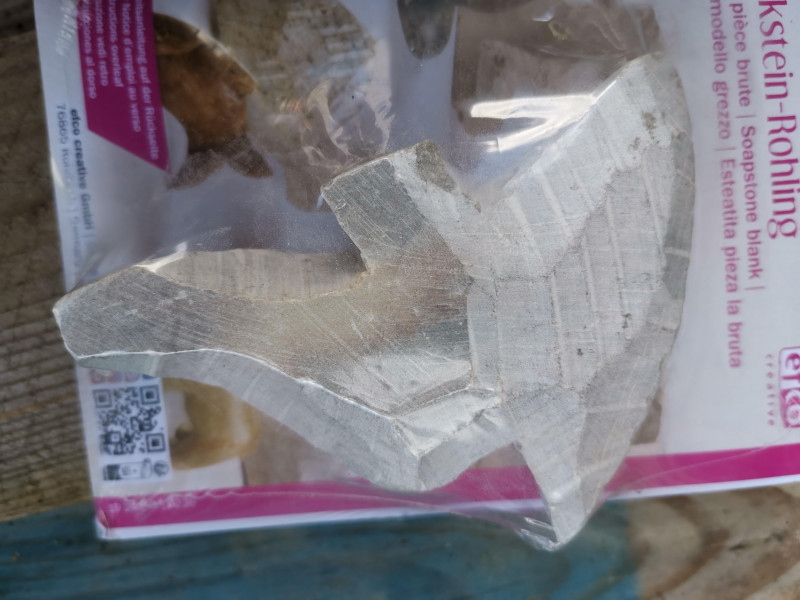Halbfabrikat; Delfin; aus Brasilien