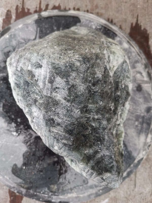 Speckstein; Einzelstck; Indien; Trkis-Schwarz; 6,870 kg