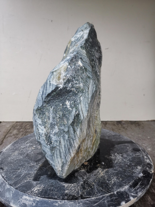 Speckstein; Einzelstck aus Indien; grn-schwarz; 7,410 kg