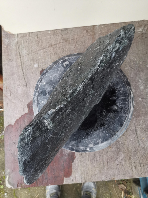 Speckstein; Einzelstck; aus China; schwarz; 14,710 kg