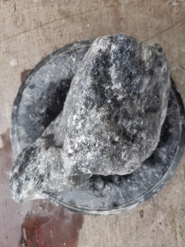 Speckstein; Einzelstck; aus China; schwarz-wei; 11,870 kg