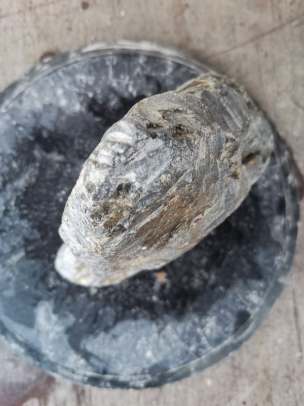 Speckstein; Einzelstck; aus Brasilien; dunkler Farb-Mix; 4,180 kg