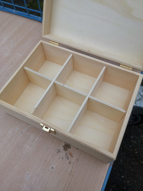 Holzkiste; Kiefernholz; Teekiste; Geschenkbox; 6 F�cher; Sammelkiste