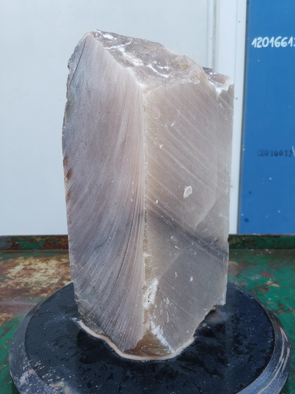 Alabaster; Einzelst�ck; Spanien; ges�gt; karamell; 13,460 kg