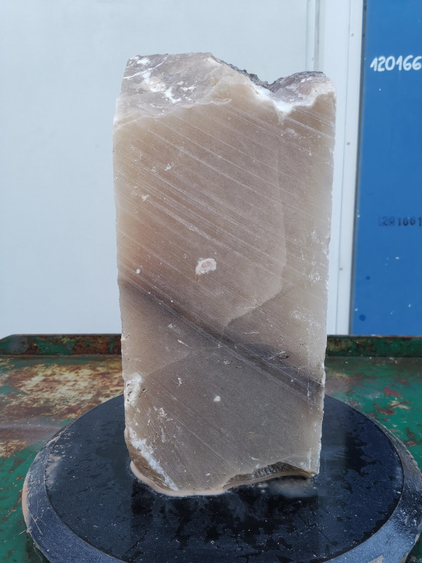Alabaster; Einzelst�ck; Spanien; ges�gt; karamell; 13,460 kg