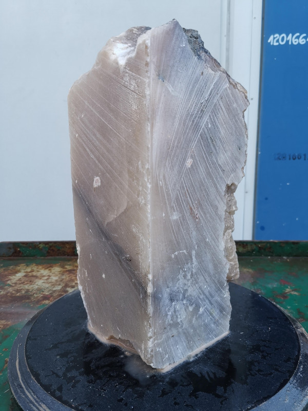 Alabaster; Einzelst�ck; Spanien; ges�gt; karamell; 13,460 kg