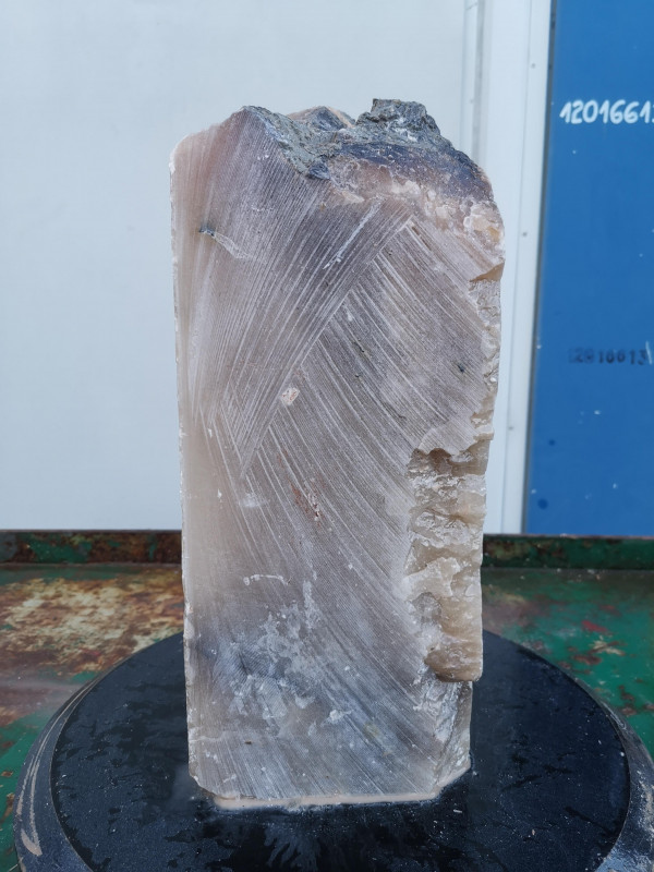 Alabaster; Einzelst�ck; Spanien; ges�gt; karamell; 13,460 kg