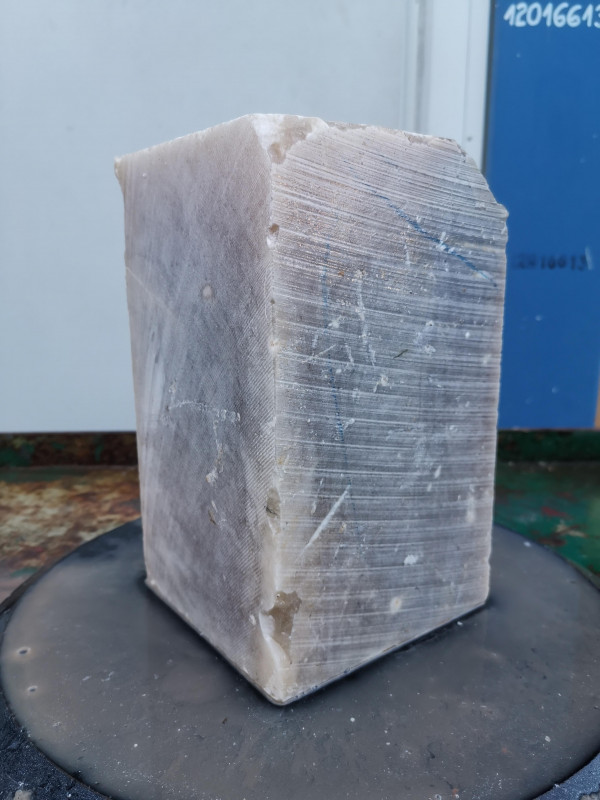 Alabaster; Einzelst�ck; Spanien; ges�gt; karamell; 8,570 kg
