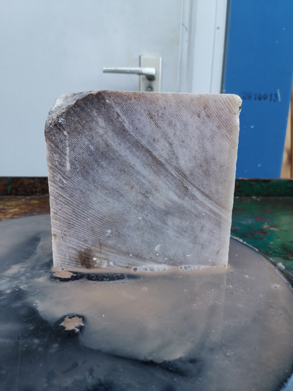Alabaster; Einzelst�ck; Spanien; ges�gt; karamell; 8,570 kg