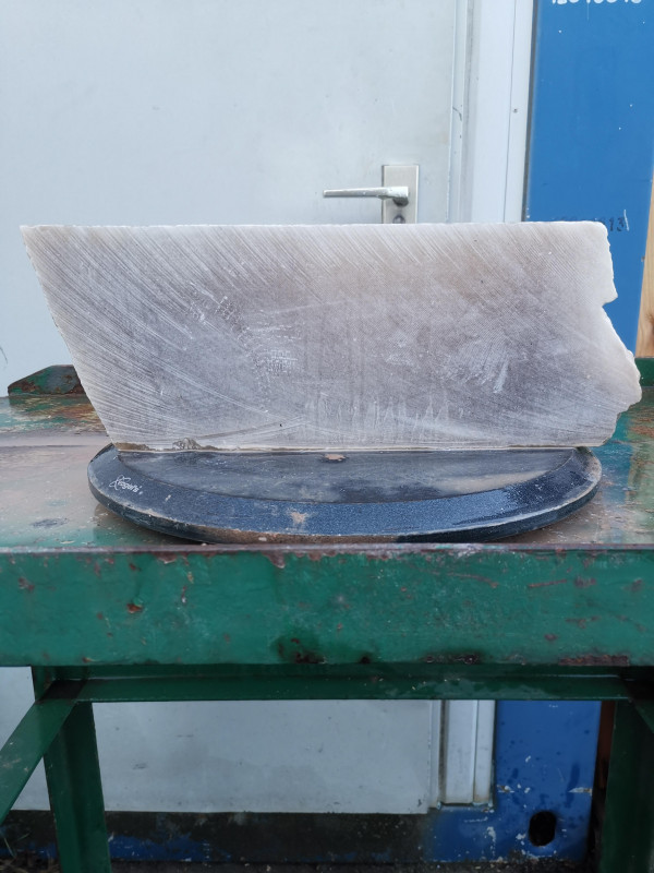 Alabaster; Einzelst�ck; Spanien; ges�gt; karamell; 15,330 kg