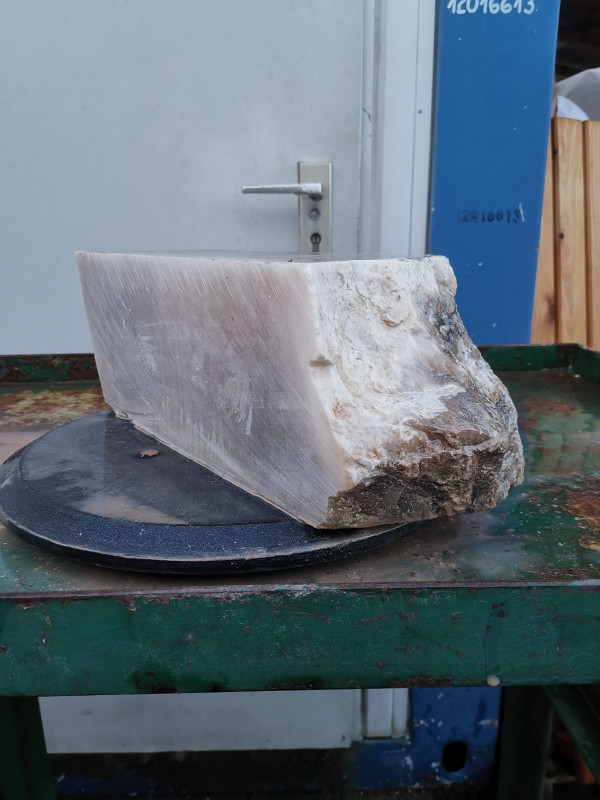 Alabaster; Einzelst�ck; Spanien; ges�gt; karamell; 15,330 kg