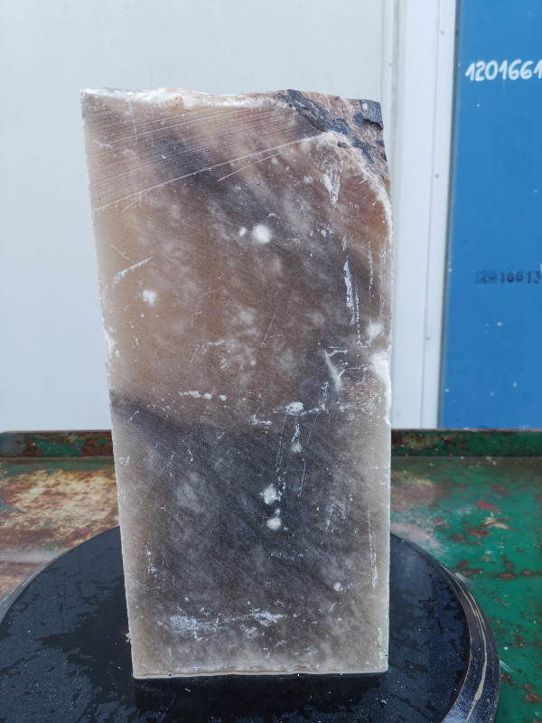 Alabaster; Einzelst�ck; Spanien; ges�gt; karamell; 14,770 kg