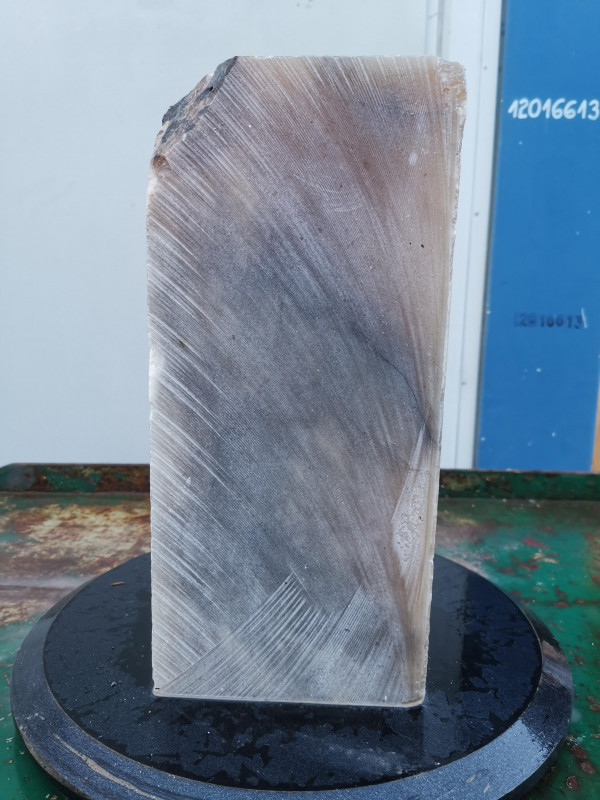 Alabaster; Einzelst�ck; Spanien; ges�gt; karamell; 14,770 kg