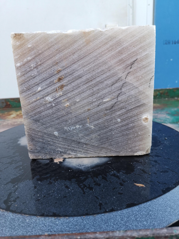 Alabaster; Einzelst�ck; Spanien; ges�gt; karamell; 14,770 kg