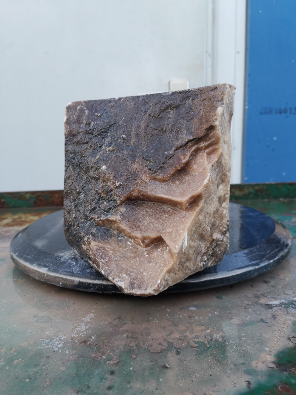 Alabaster; Einzelst�ck; Spanien; ges�gt; karamell; 15,700 kg