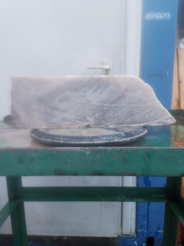 Alabaster; Einzelst�ck; Spanien; ges�gt; karamell; 16,270 kg