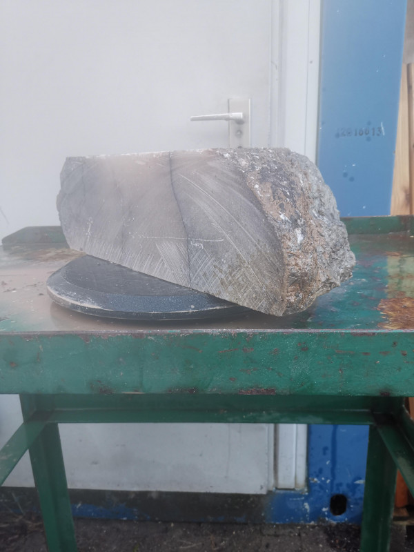 Alabaster; Einzelst�ck; Spanien; ges�gt; karamell; 18,540 kg