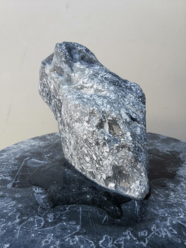 Speckstein; Einzelst�ck; aus China; schwarz wei�; 2,000 kg