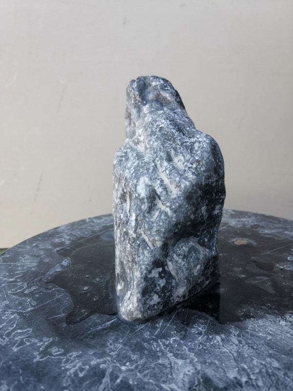 Speckstein; Einzelst�ck; aus China; schwarz wei�; 2,000 kg