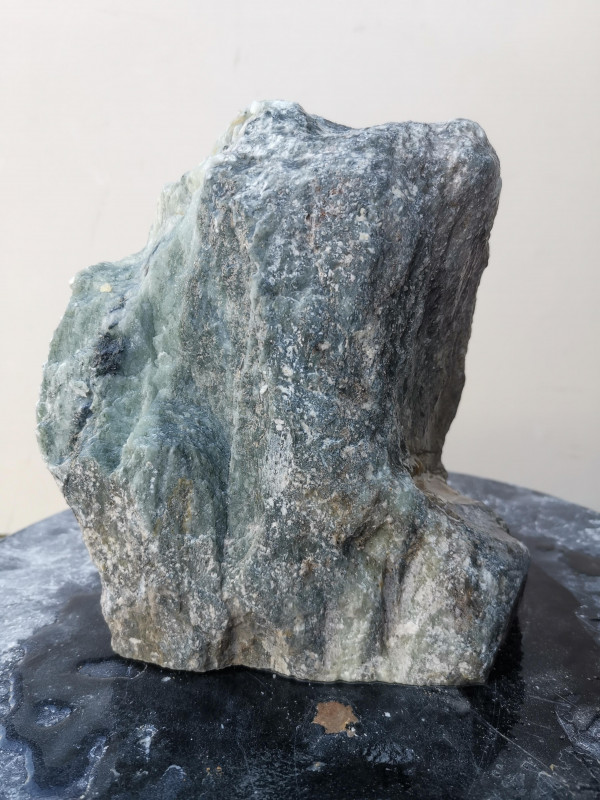 Speckstein; Einzelst�ck; aus Indien; dunkelgr�n mit Streifen; 3,300 kg