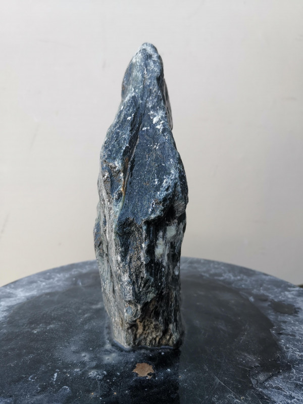 Speckstein; Einzelst�ck; aus Indien; schwarz mit wenig t�rkis; 2,990 kg