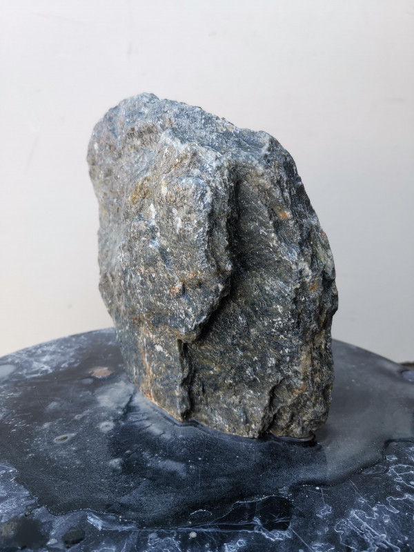 Speckstein; Einzelst�ck; aus Indien; dunkler gr�ner Farb Mix; 4,110 kg