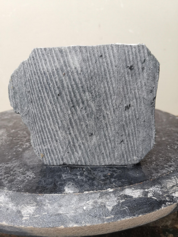 Speckstein; fast Rechteck S�ule; Einzelst�ck; aus Indien; dunkelgr�n; 5.040 kg